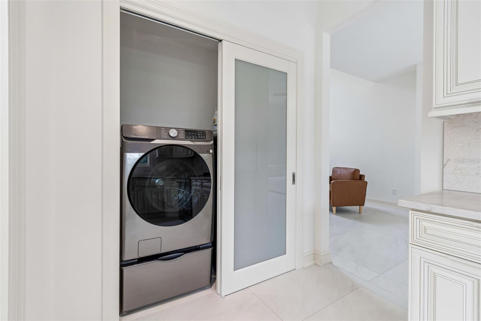 TAMPA PALMS AREA 2 7E UNIT 2 - Residential
