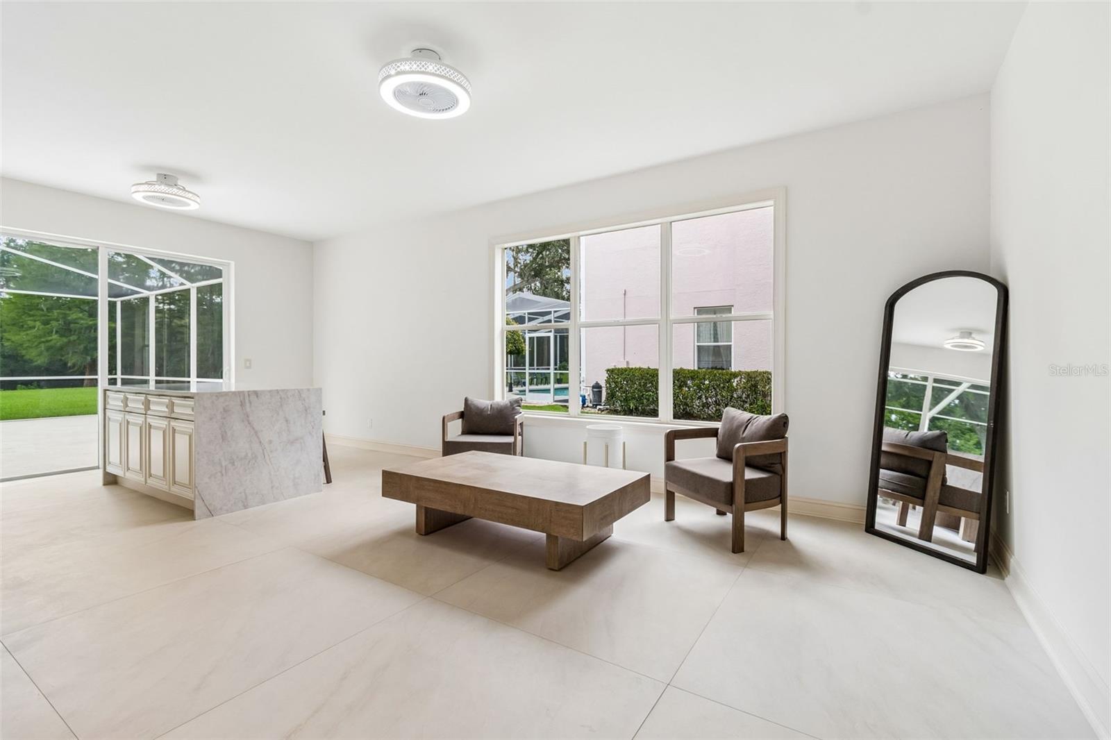 TAMPA PALMS AREA 2 7E UNIT 2 - Residential