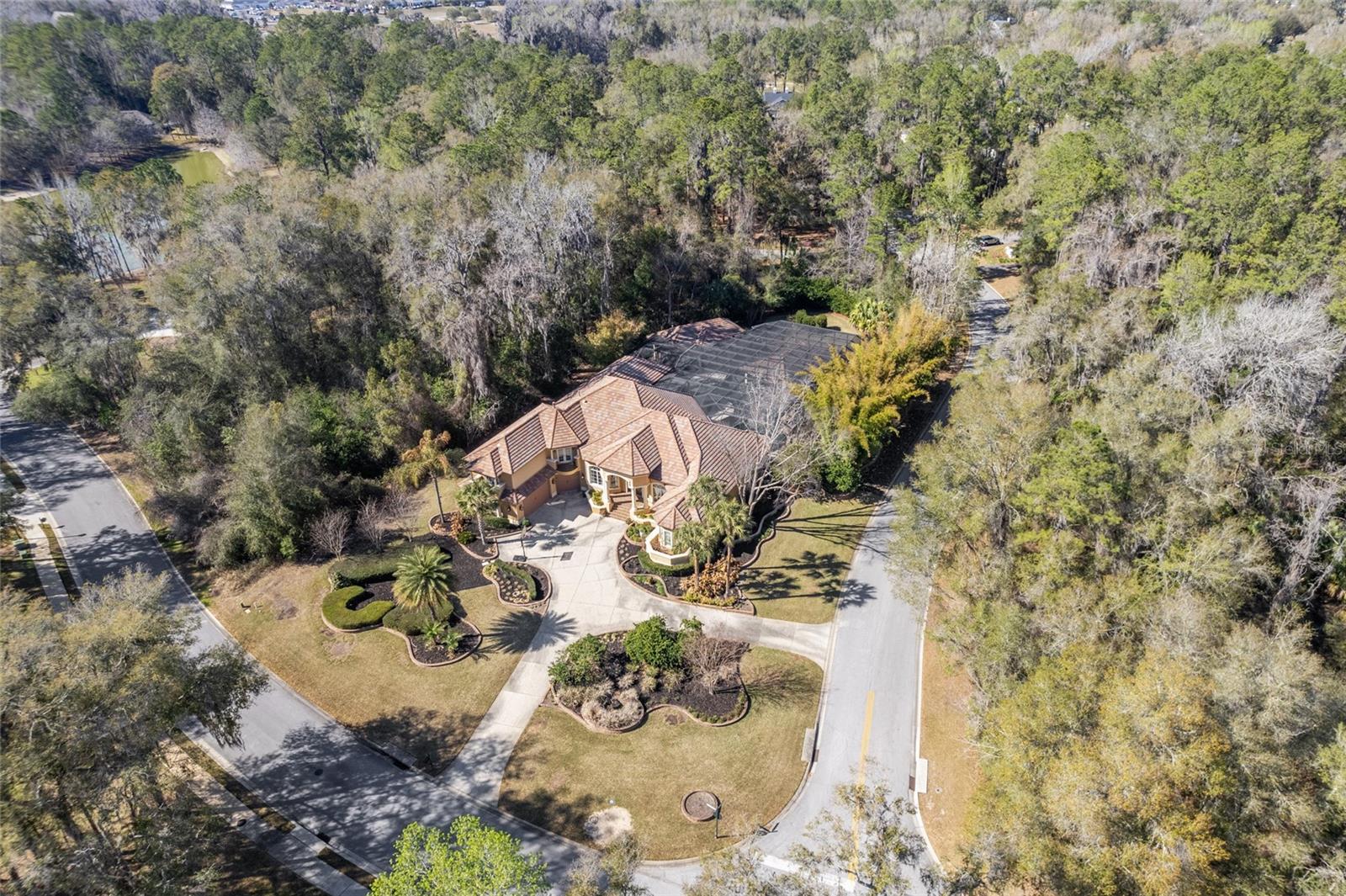 BELLECHASE LAURELS - Residential