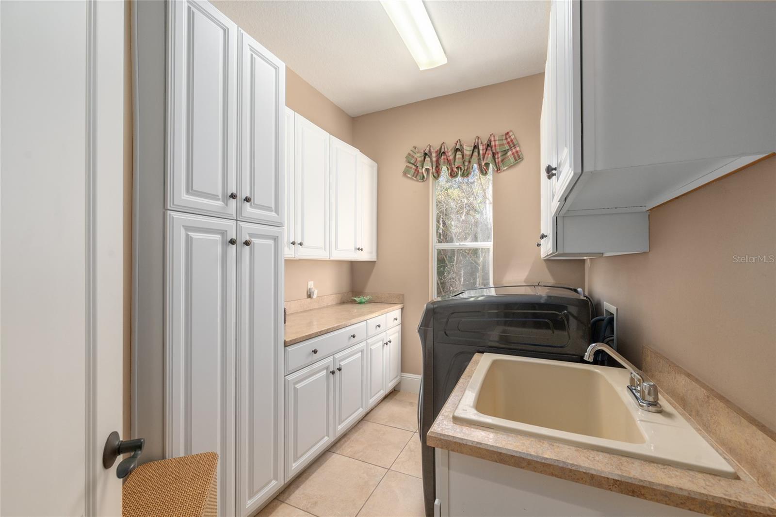BELLECHASE LAURELS - Residential