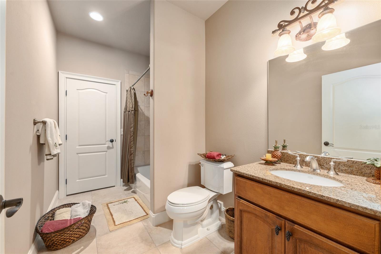 BELLECHASE LAURELS - Residential