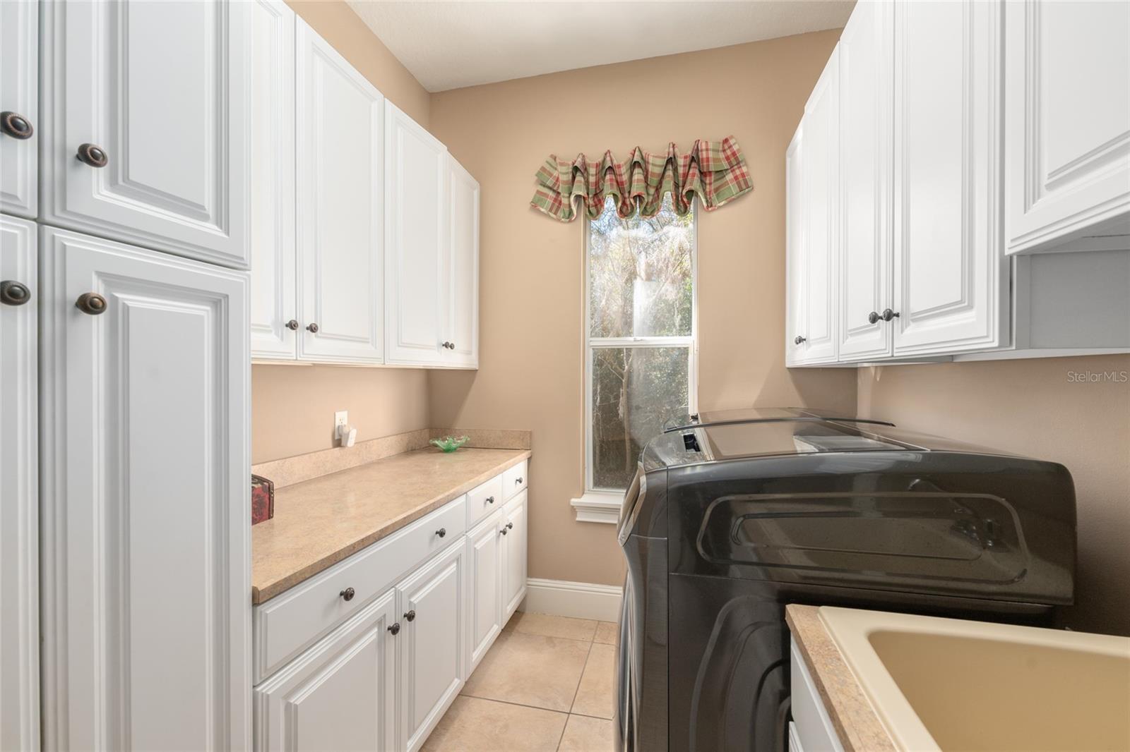 BELLECHASE LAURELS - Residential
