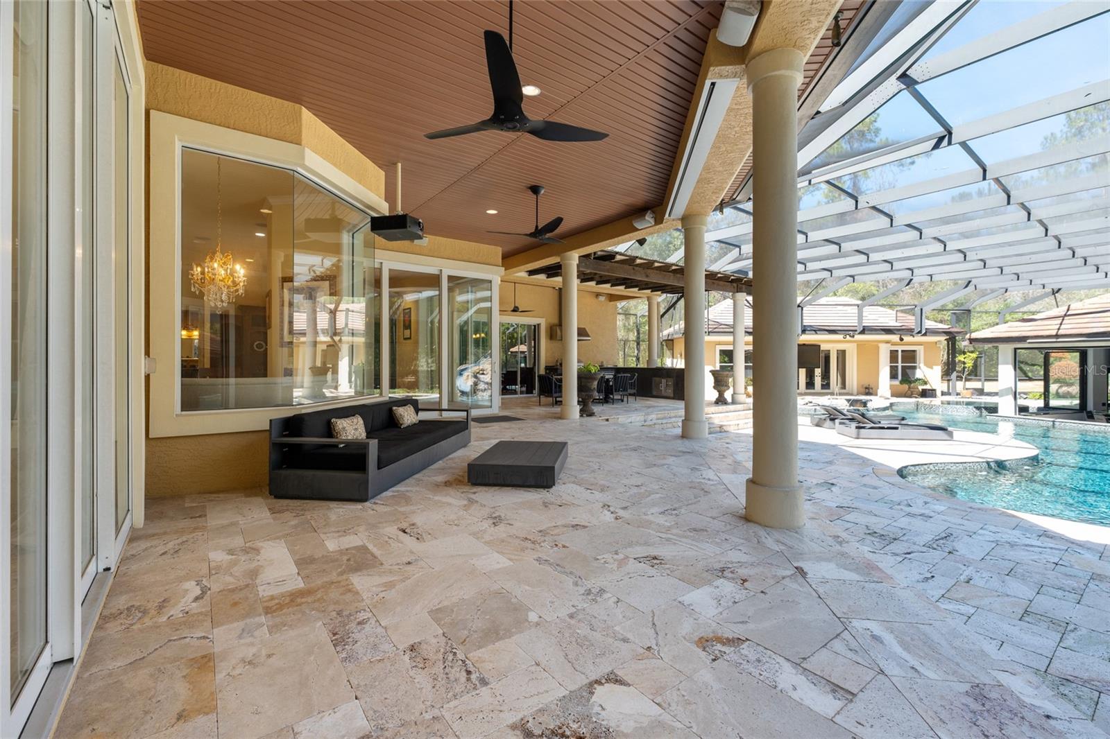 BELLECHASE LAURELS - Residential