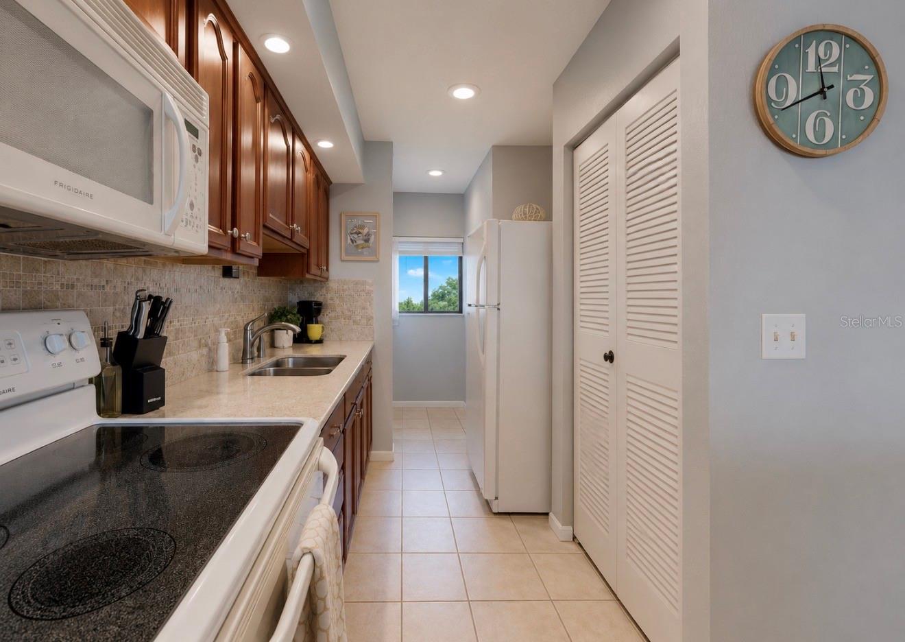 BAHIA DEL SOL A CONDO - Residential