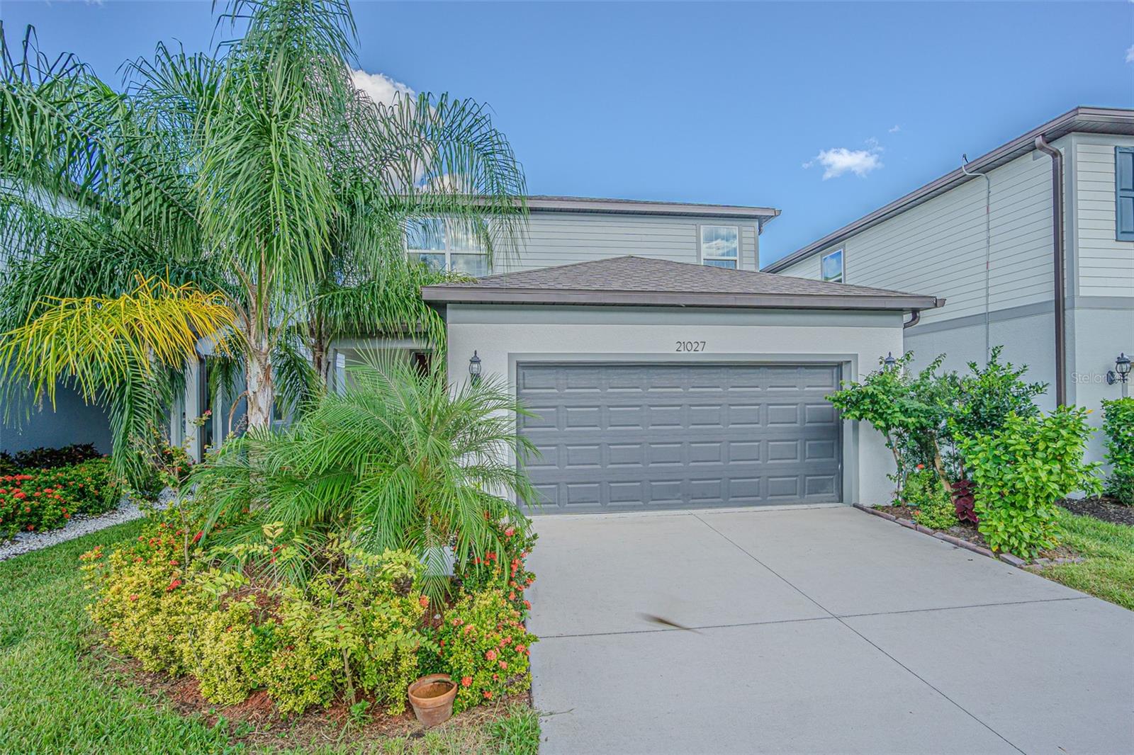 Welcome to this spacious two-story, 4-bedroom, 3-bathroom, 2-car garage home perfect for growing families or hosting guests. Located in a neighborhood of Arden Preserve, this residence offers a bright and open floor plan designed for comfortable everyday living and effortless entertaining. Enjoy modern finishes throughout, including a beautiful kitchen, open living areas with plenty of natural light, and low-maintenance flooring. This gated, boutique community features single-family homes on conservation, dog parks and water view homesites, with no CDD and close proximity to the highly desired Land O’ Lakes High School.