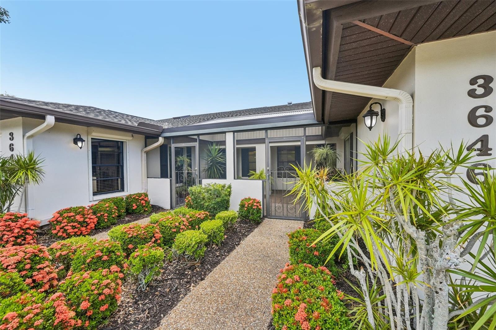 BALLANTRAE - Residential