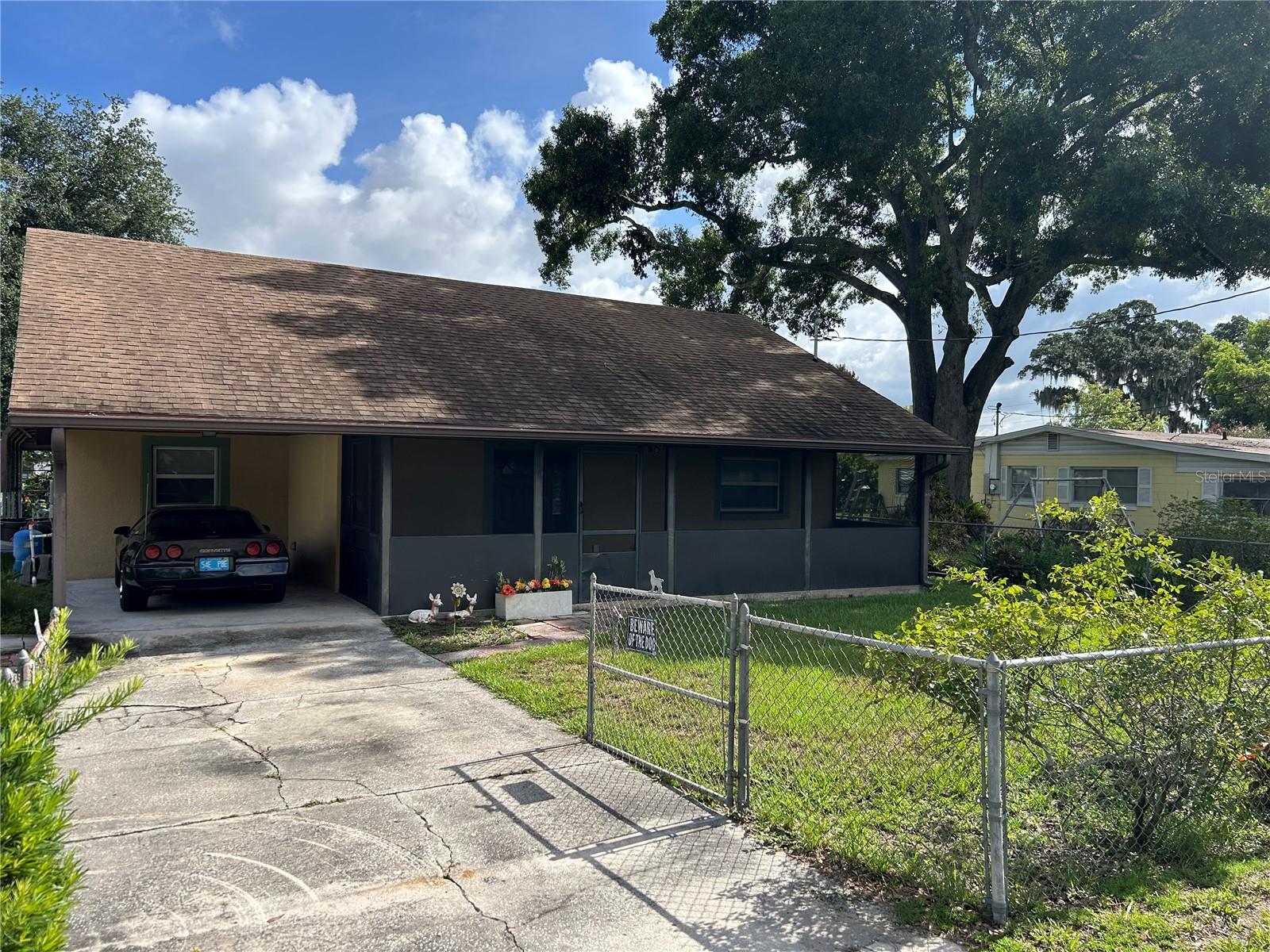 Kissimmee 3B/1ba Single Family home. Great Location! This home is located on the North side of beautiful Lake Toho. Interior features luxury vinyl wood flooring throughout and Inside Laundry. Dining room /Living Room combination. Exterior features abundant parking. Plenty of Boat parking space. Metal covered back porch area, small storage shed. Home has Septic. In county. Private well and perimeter chain link fencing. Roof is approx 10yrs old, architectural shingle. Concrete block/stucco exterior. Front has screened porch across the front under roof.