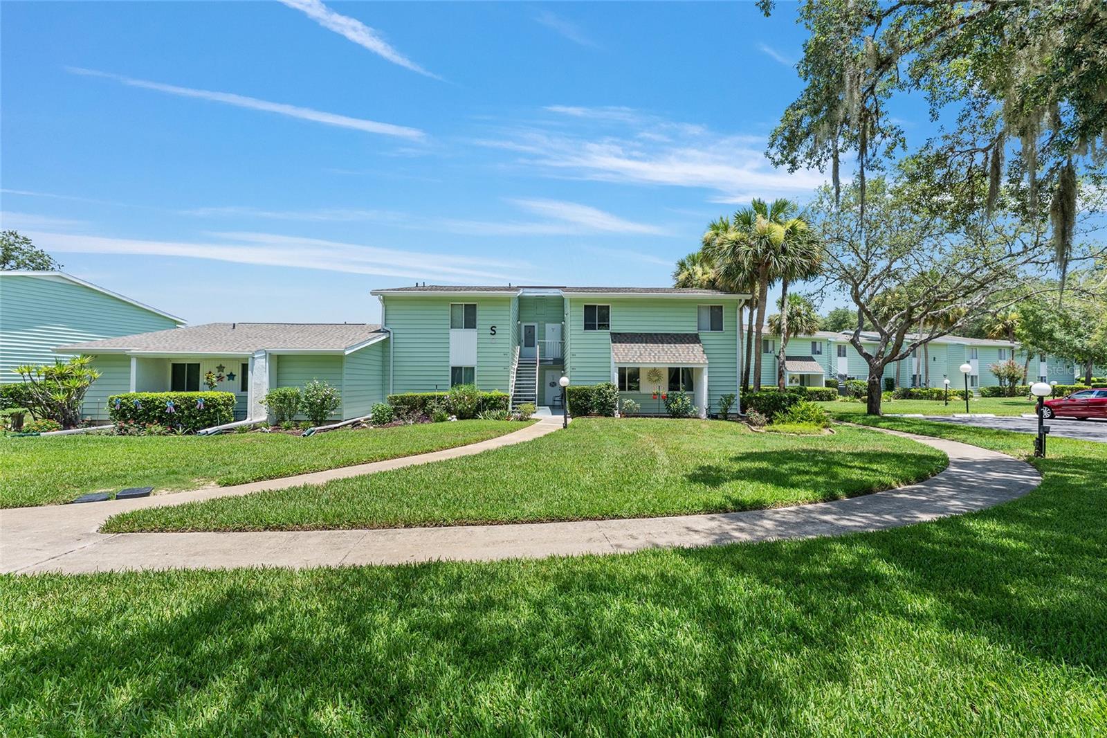 LIVE OAK VILLAGE CONDO - Residential