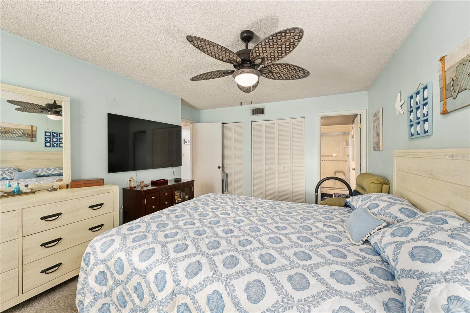 LIVE OAK VILLAGE CONDO - Residential