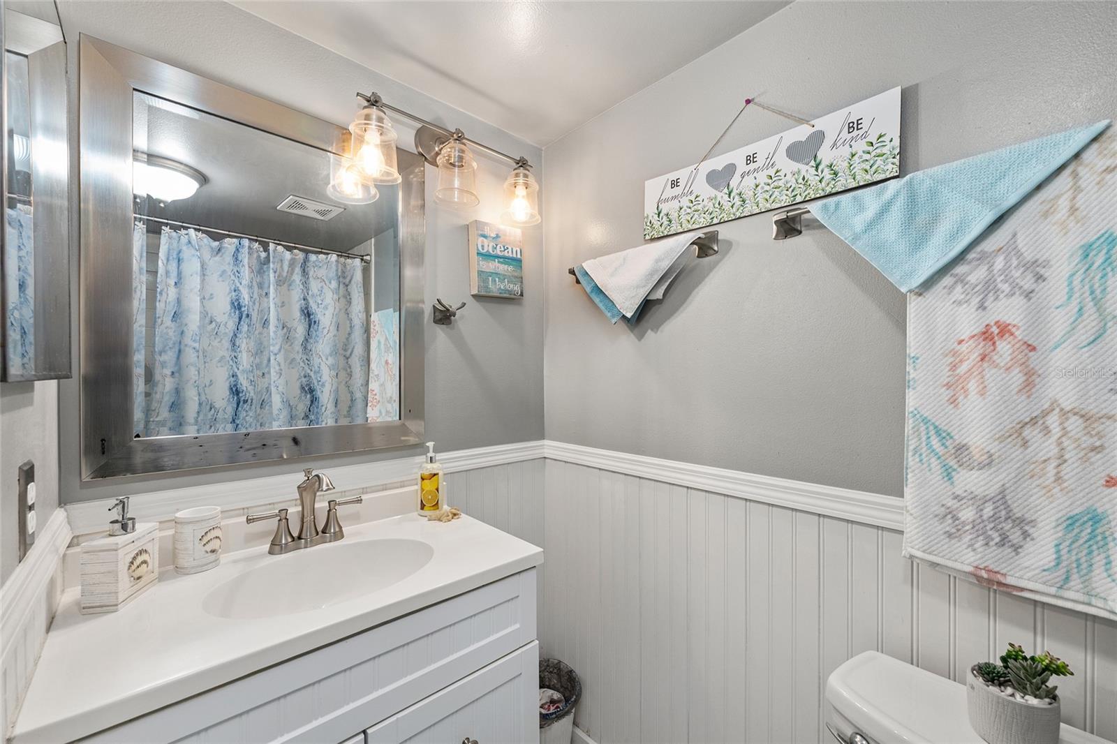 LIVE OAK VILLAGE CONDO - Residential