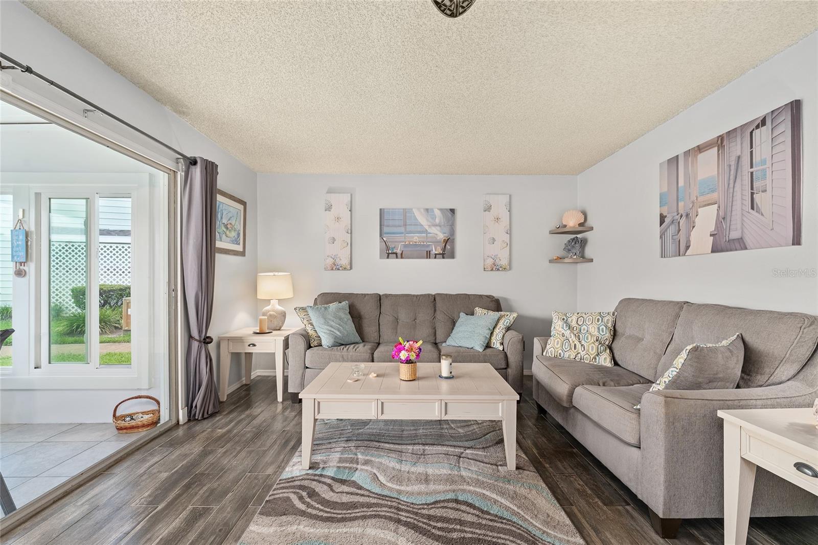 LIVE OAK VILLAGE CONDO - Residential