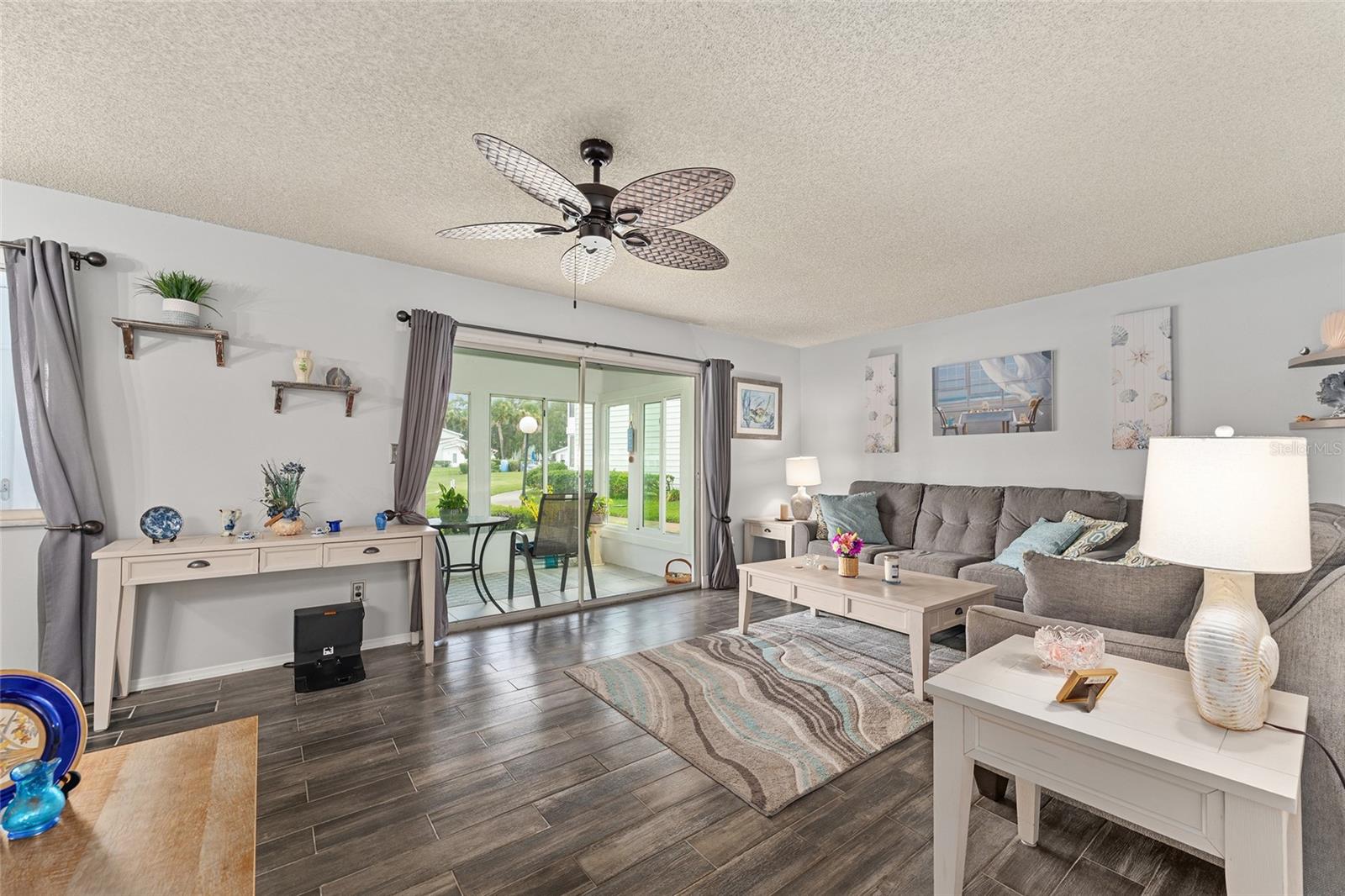 LIVE OAK VILLAGE CONDO - Residential