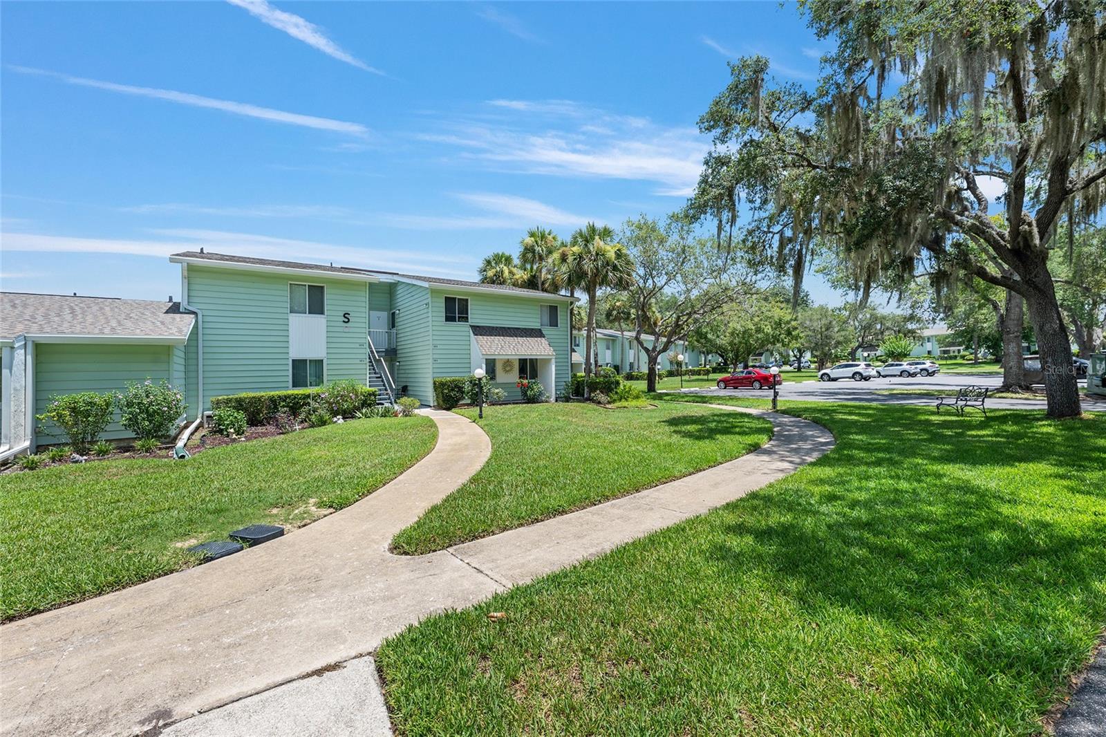 LIVE OAK VILLAGE CONDO - Residential