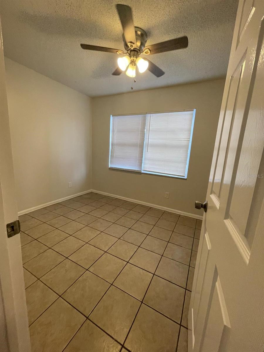 PINECASTLE PARK - Residential Lease