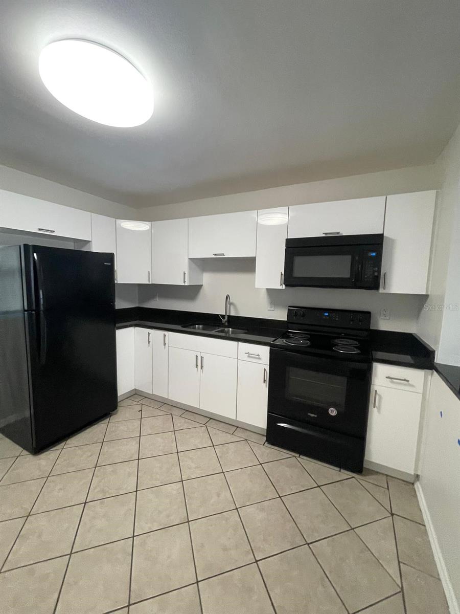 PINECASTLE PARK - Residential Lease