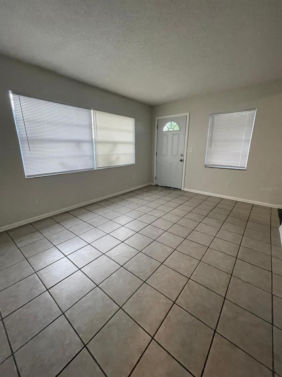 PINECASTLE PARK - Residential Lease