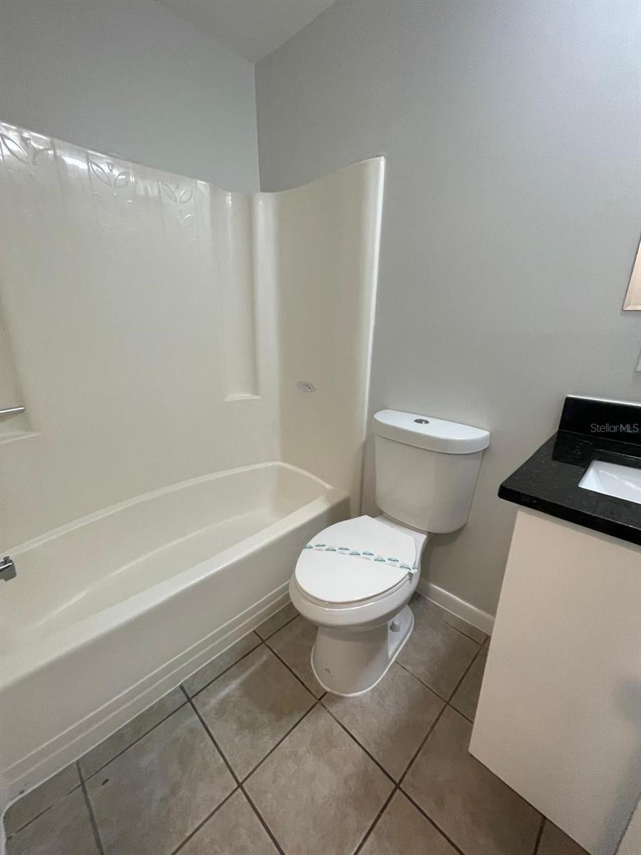 PINECASTLE PARK - Residential Lease