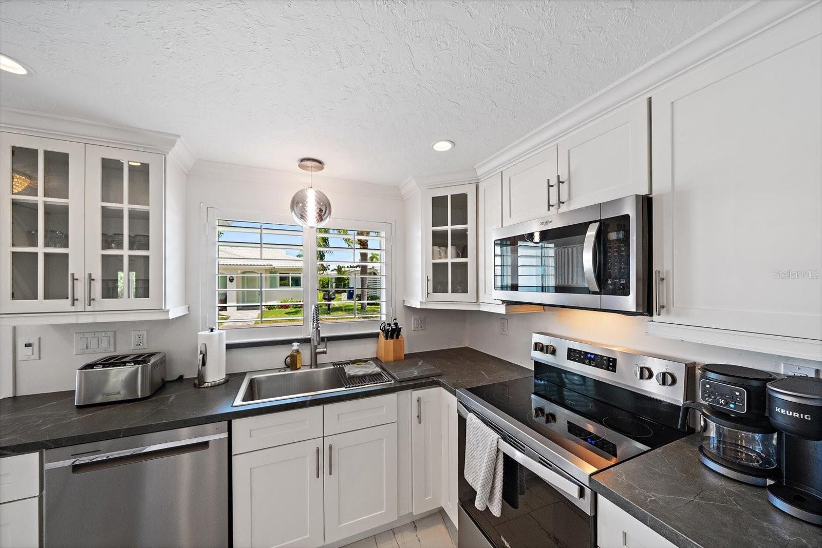 SPANISH MAIN YACHT CLUB CONDO - Residential Lease
