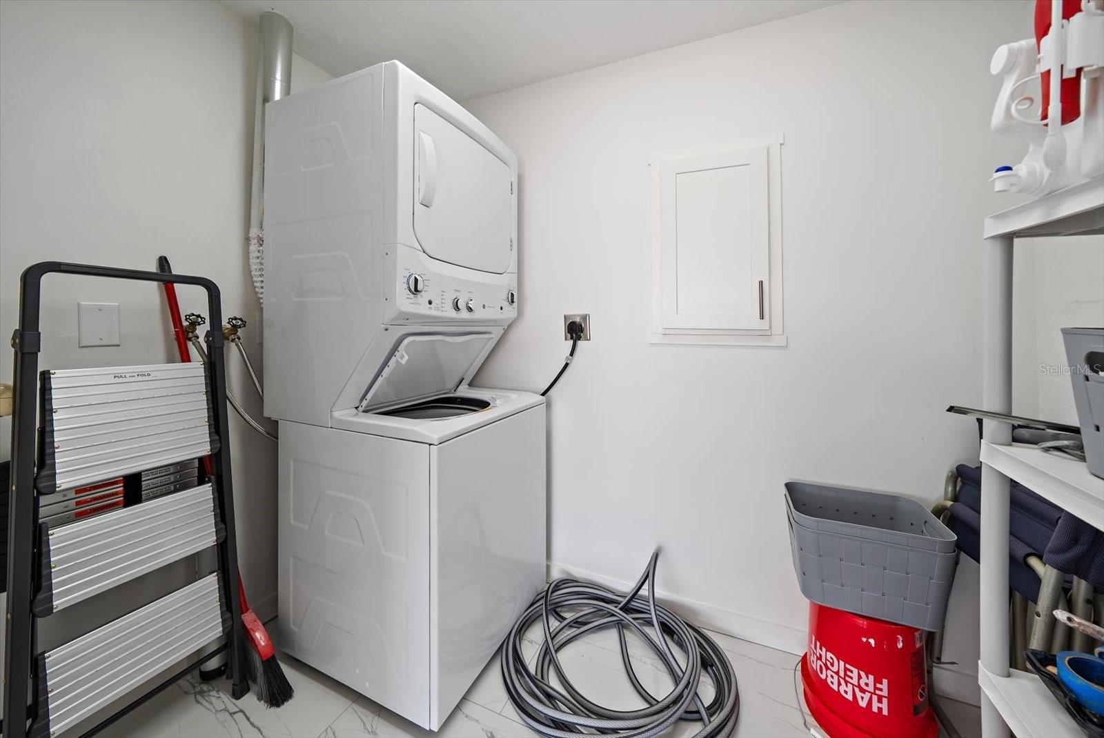 SPANISH MAIN YACHT CLUB CONDO - Residential Lease