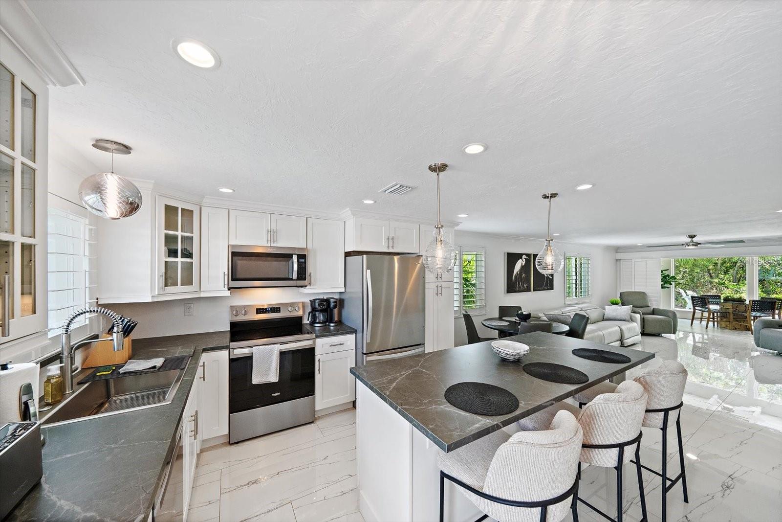 SPANISH MAIN YACHT CLUB CONDO - Residential Lease