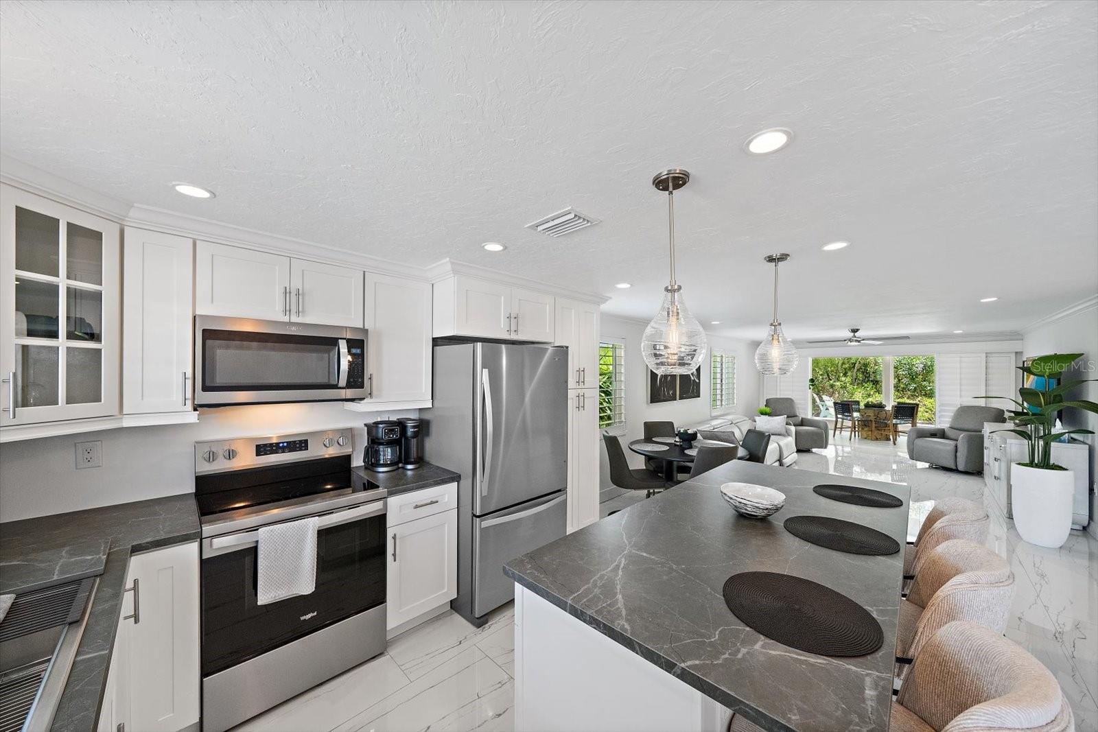 SPANISH MAIN YACHT CLUB CONDO - Residential Lease