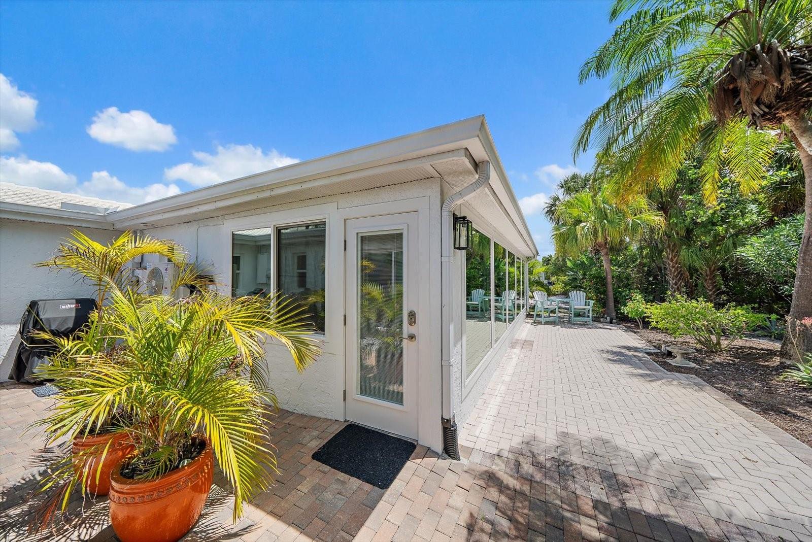SPANISH MAIN YACHT CLUB CONDO - Residential Lease