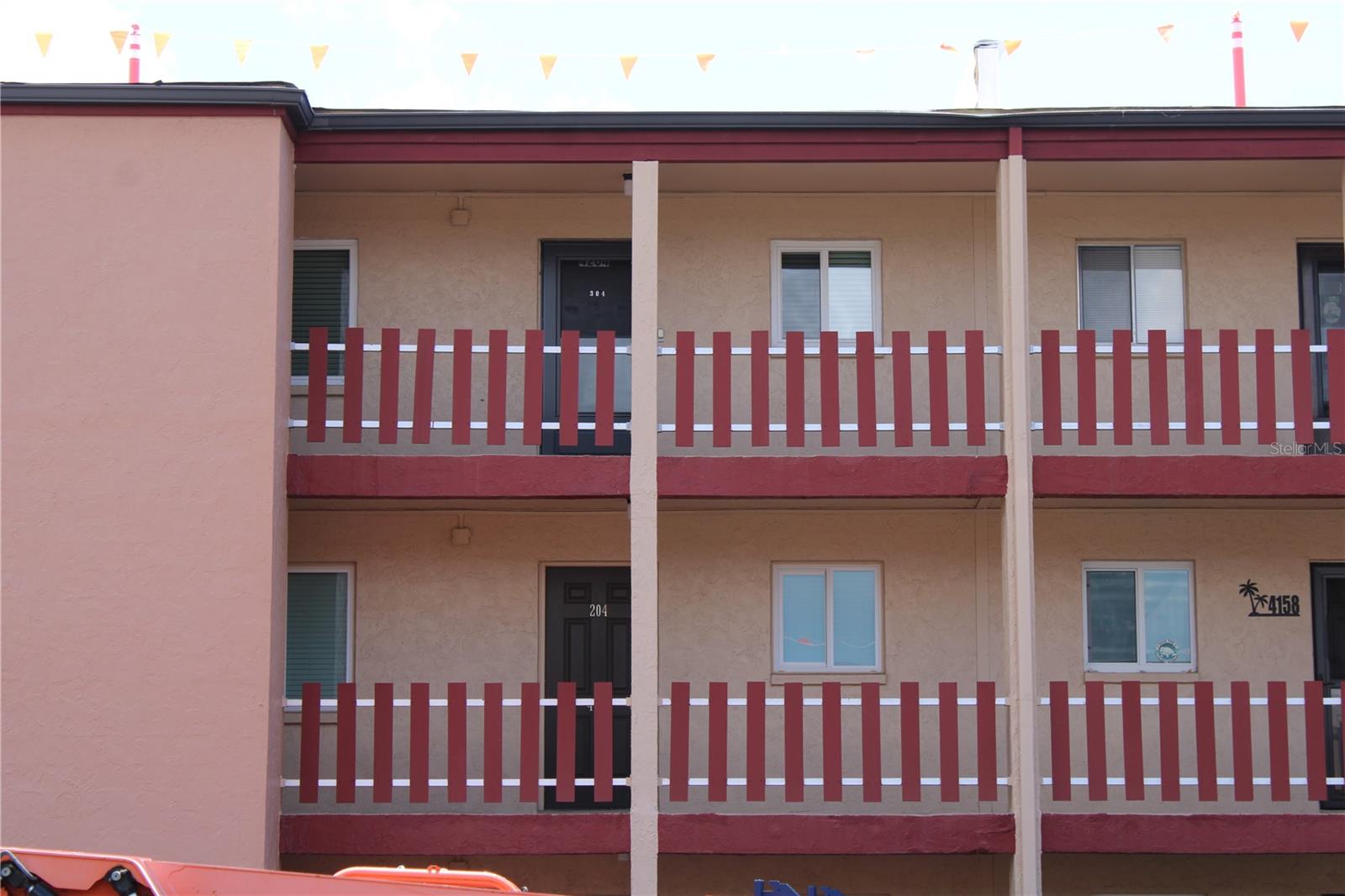 BAYSHORE ON THE LAKE APTS SEC 1 - Residential Lease