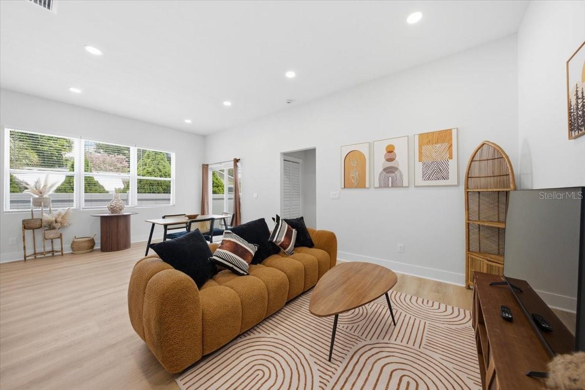 CLEAR VISTA - Residential