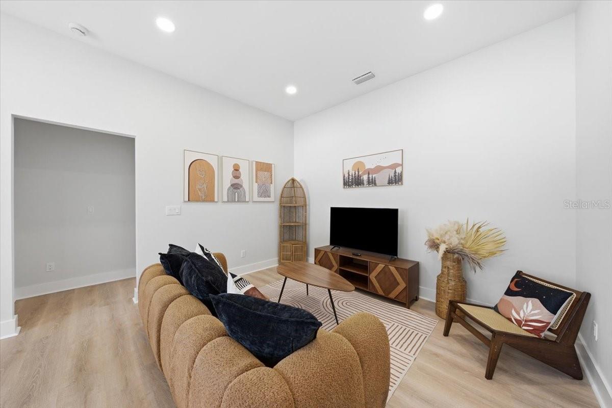 CLEAR VISTA - Residential