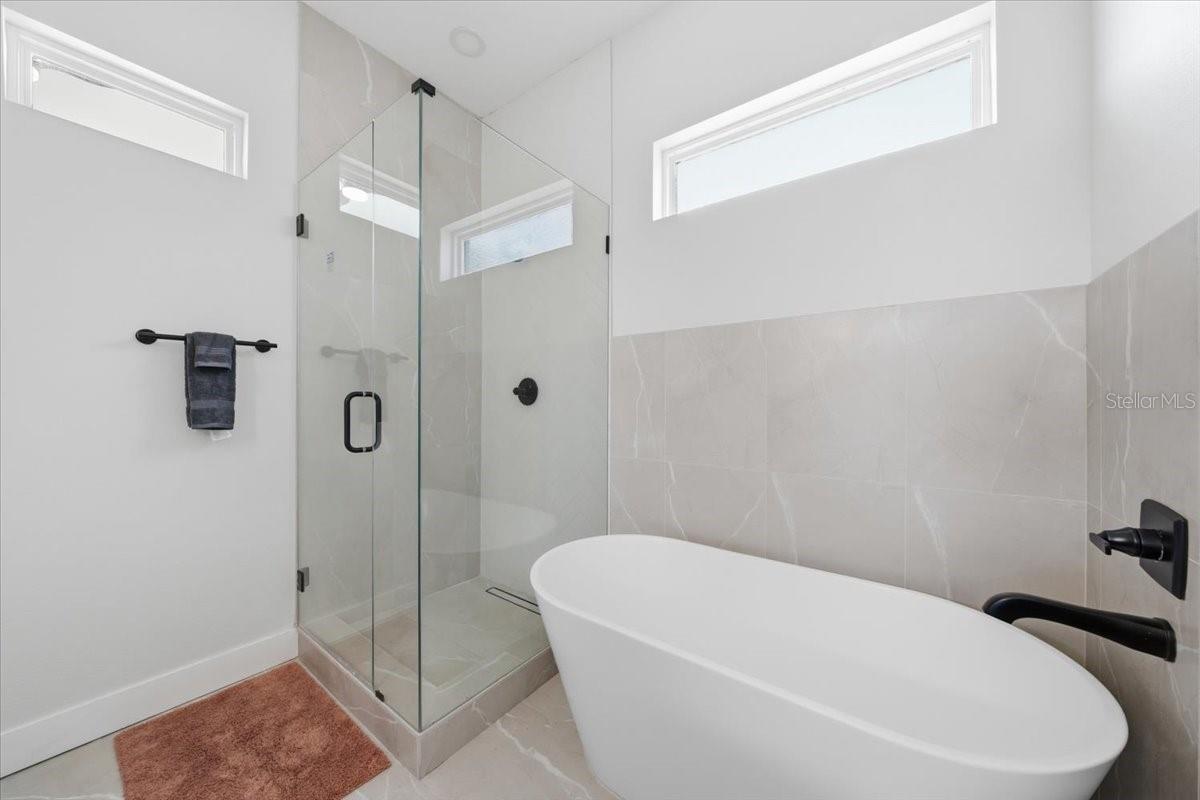 CLEAR VISTA - Residential