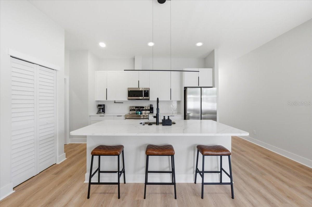 CLEAR VISTA - Residential