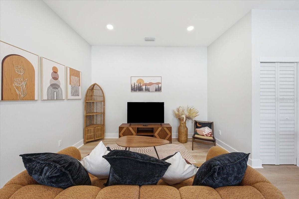 CLEAR VISTA - Residential