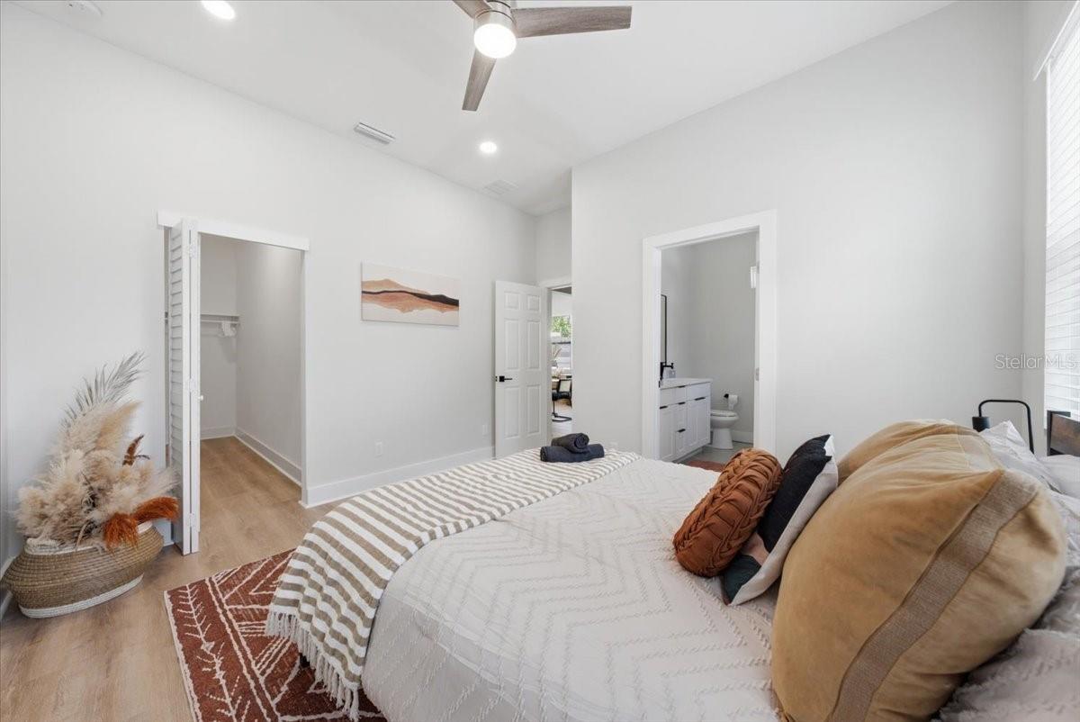 CLEAR VISTA - Residential