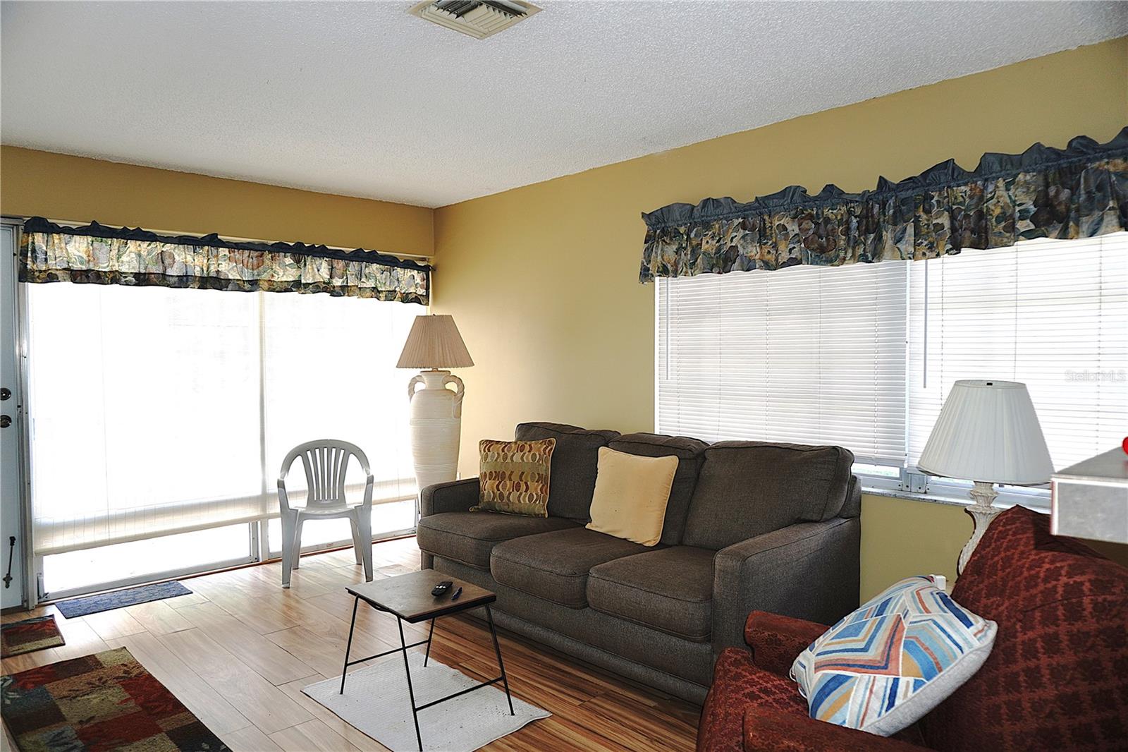 TAHITIAN GARDENS CONDO - Residential