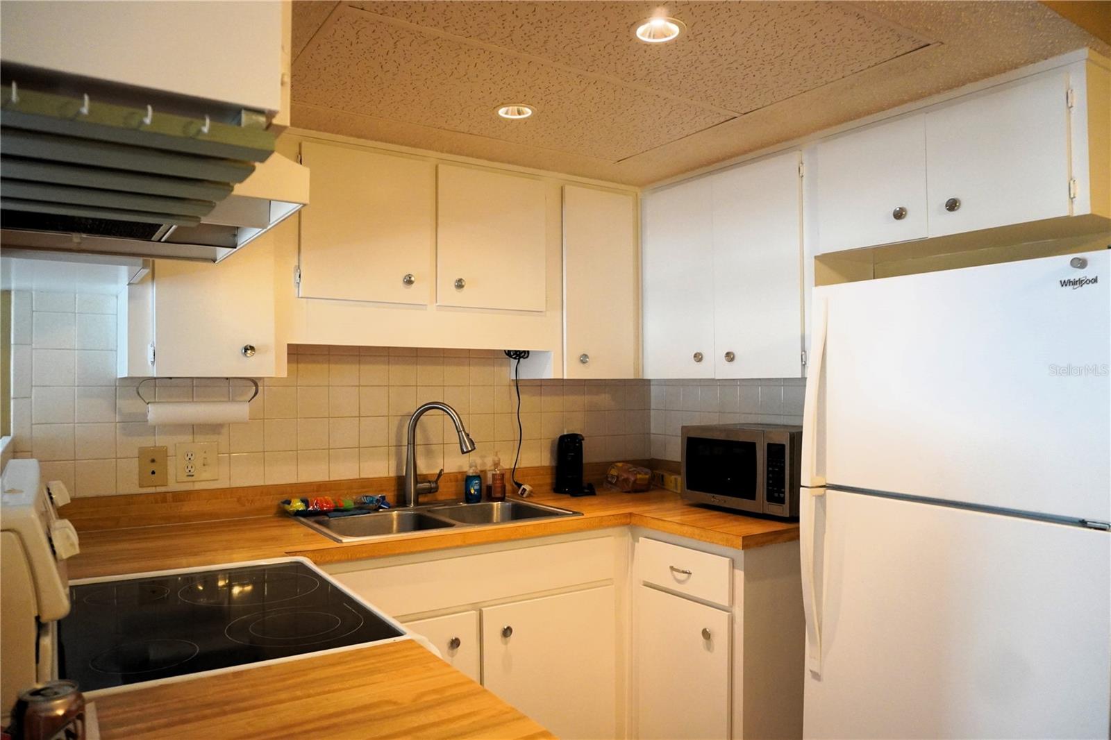 TAHITIAN GARDENS CONDO - Residential