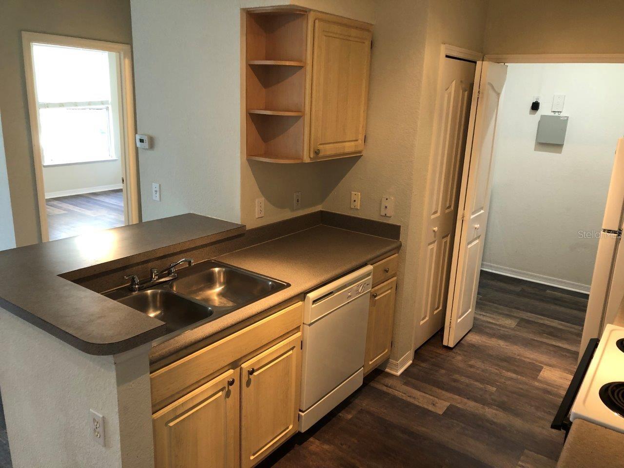 BELLA TERRA - Residential Lease
