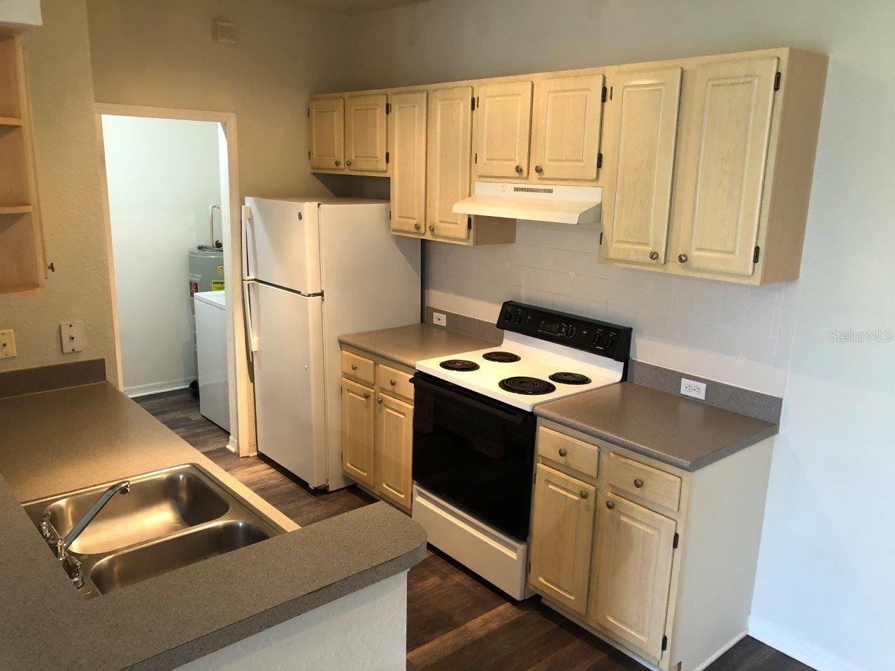 BELLA TERRA - Residential Lease