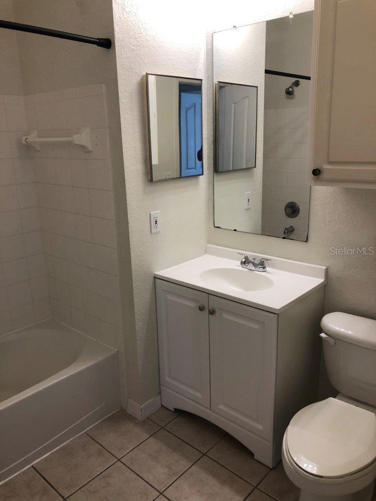 BELLA TERRA - Residential Lease