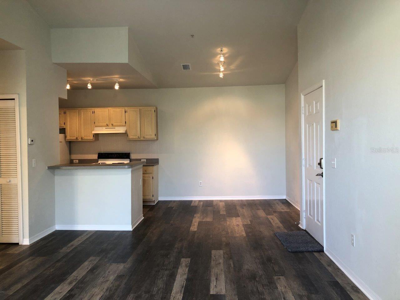 BELLA TERRA - Residential Lease
