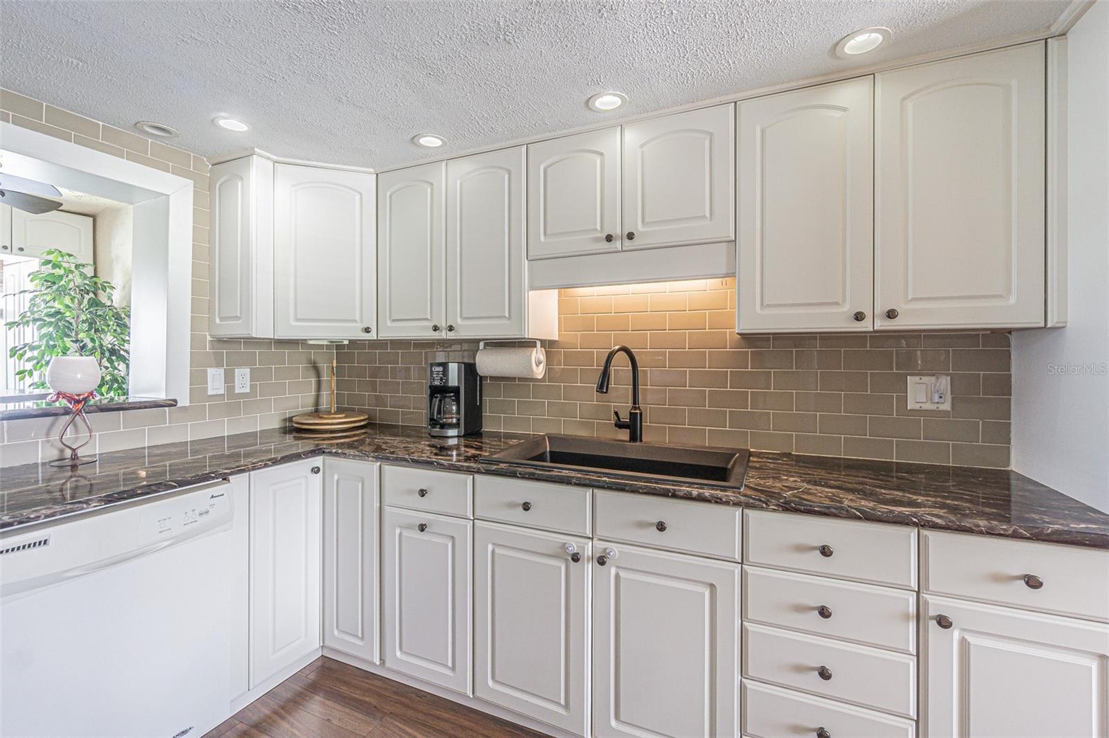 WINDRUSH COVE - Residential