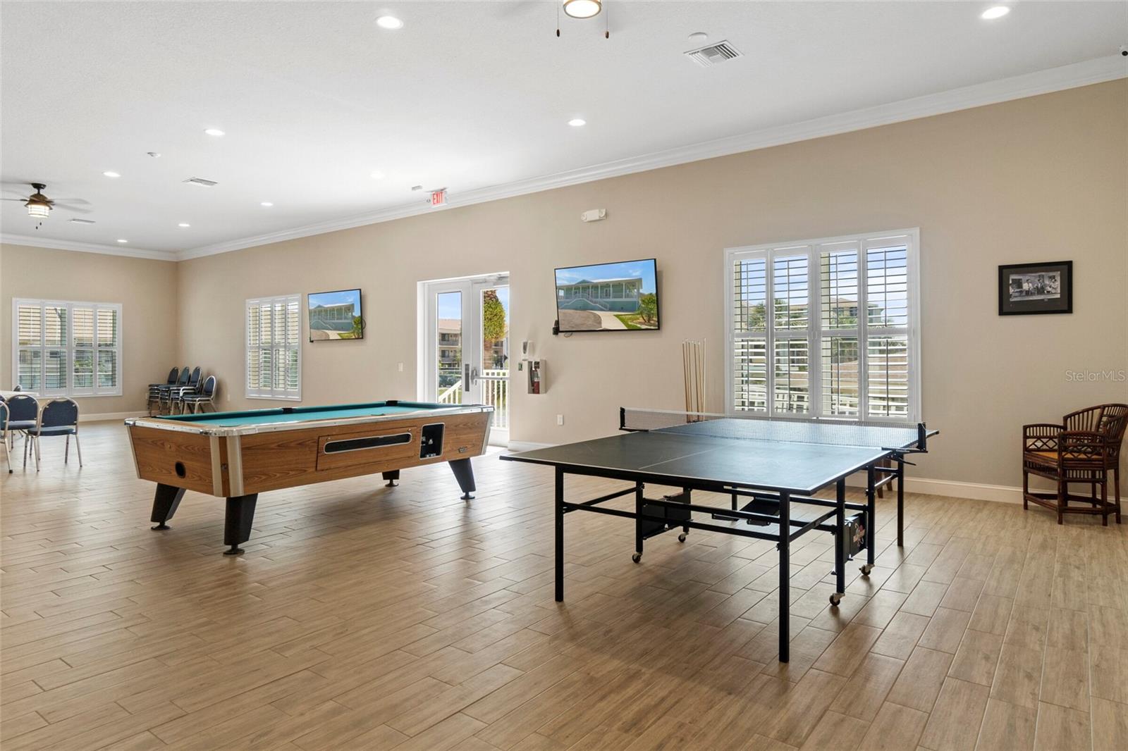 SAND PEBBLE POINTE I CONDO - Residential