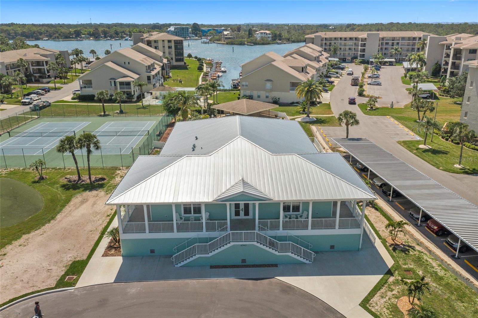 SAND PEBBLE POINTE I CONDO - Residential