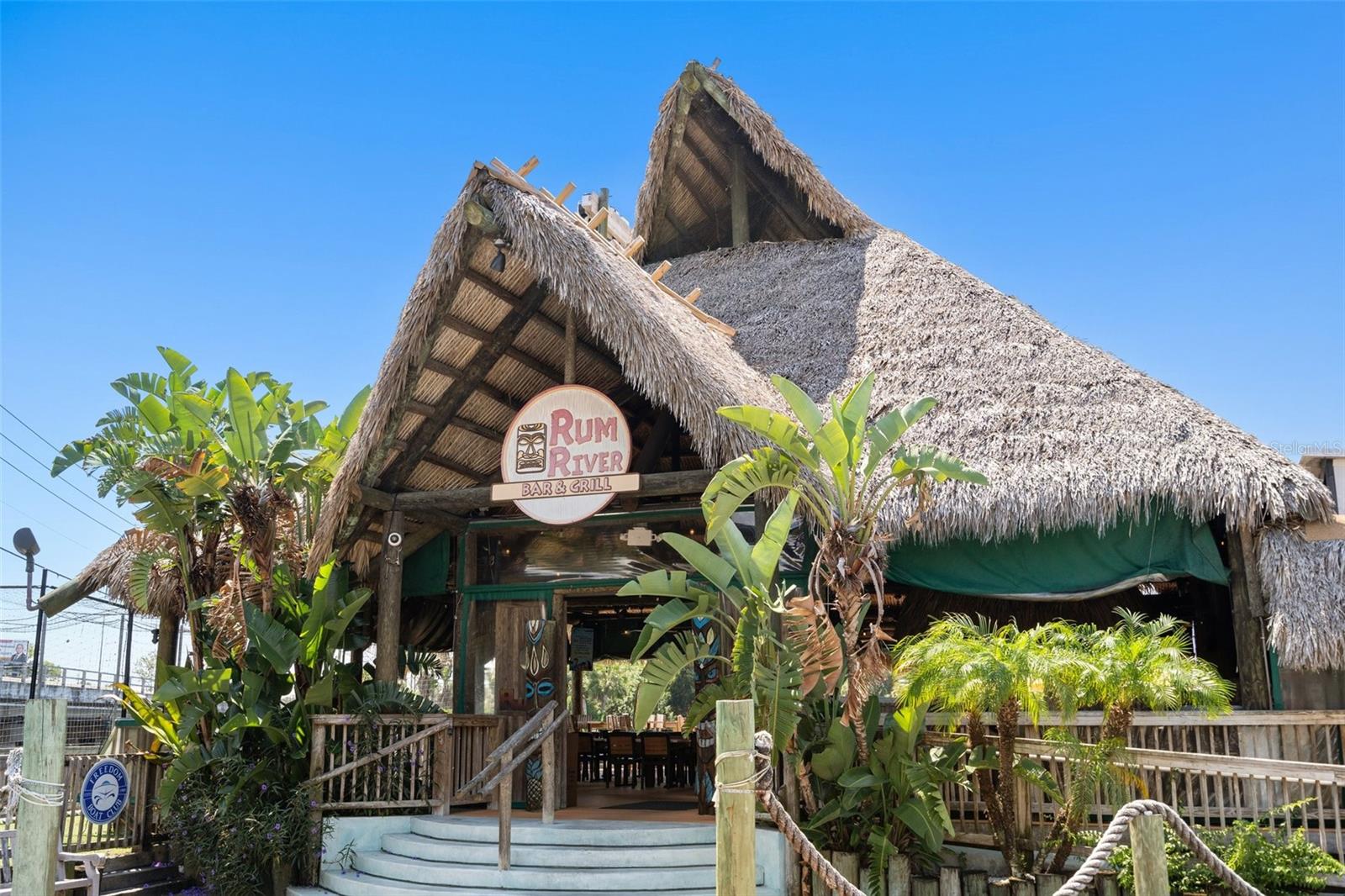 SAND PEBBLE POINTE I CONDO - Residential