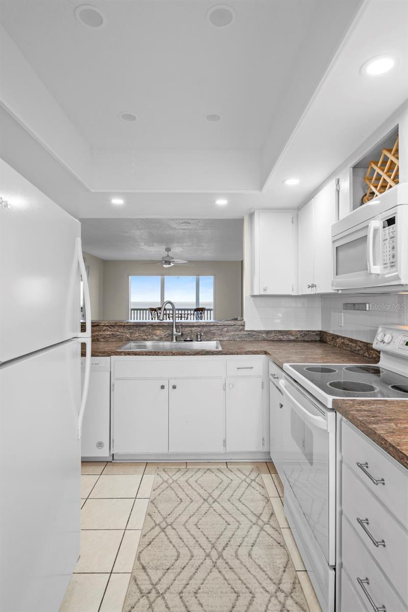 SAND PEBBLE POINTE I CONDO - Residential