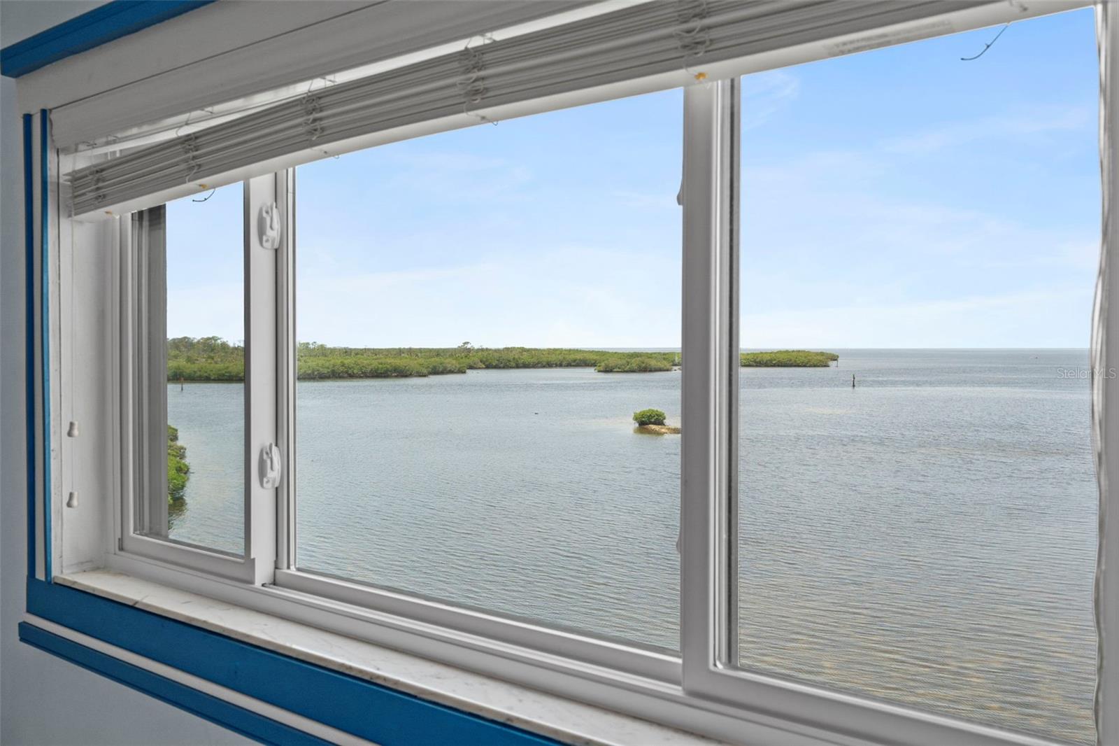 SAND PEBBLE POINTE I CONDO - Residential