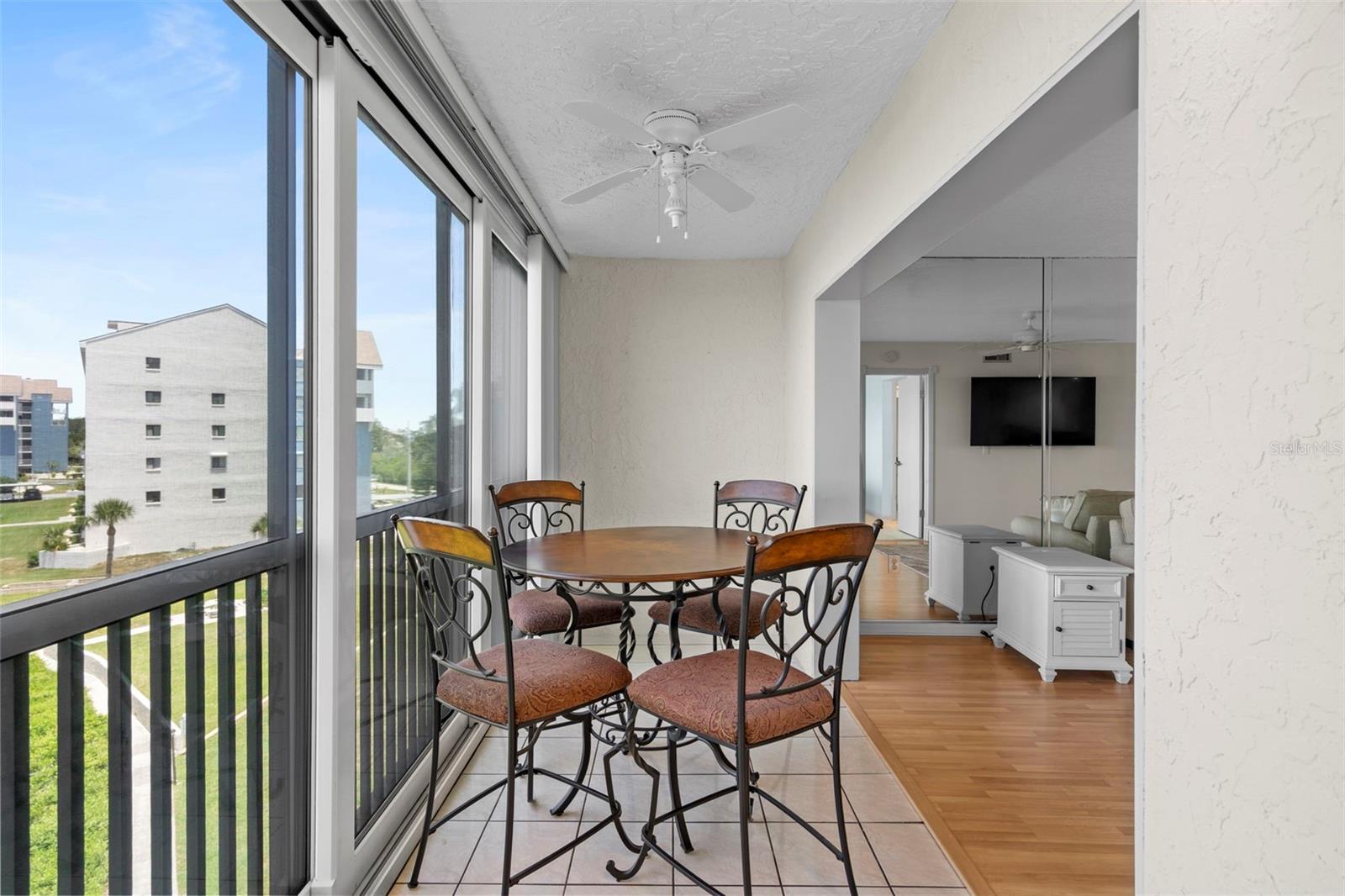 SAND PEBBLE POINTE I CONDO - Residential