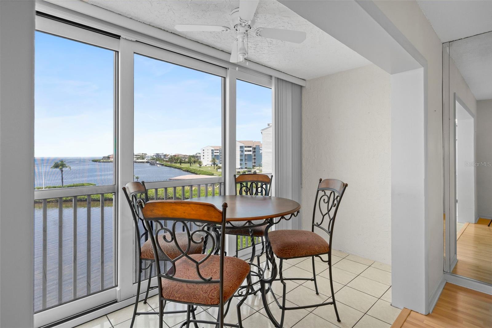 SAND PEBBLE POINTE I CONDO - Residential
