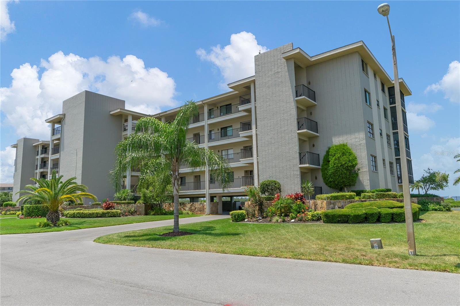 SAND PEBBLE POINTE I CONDO - Residential