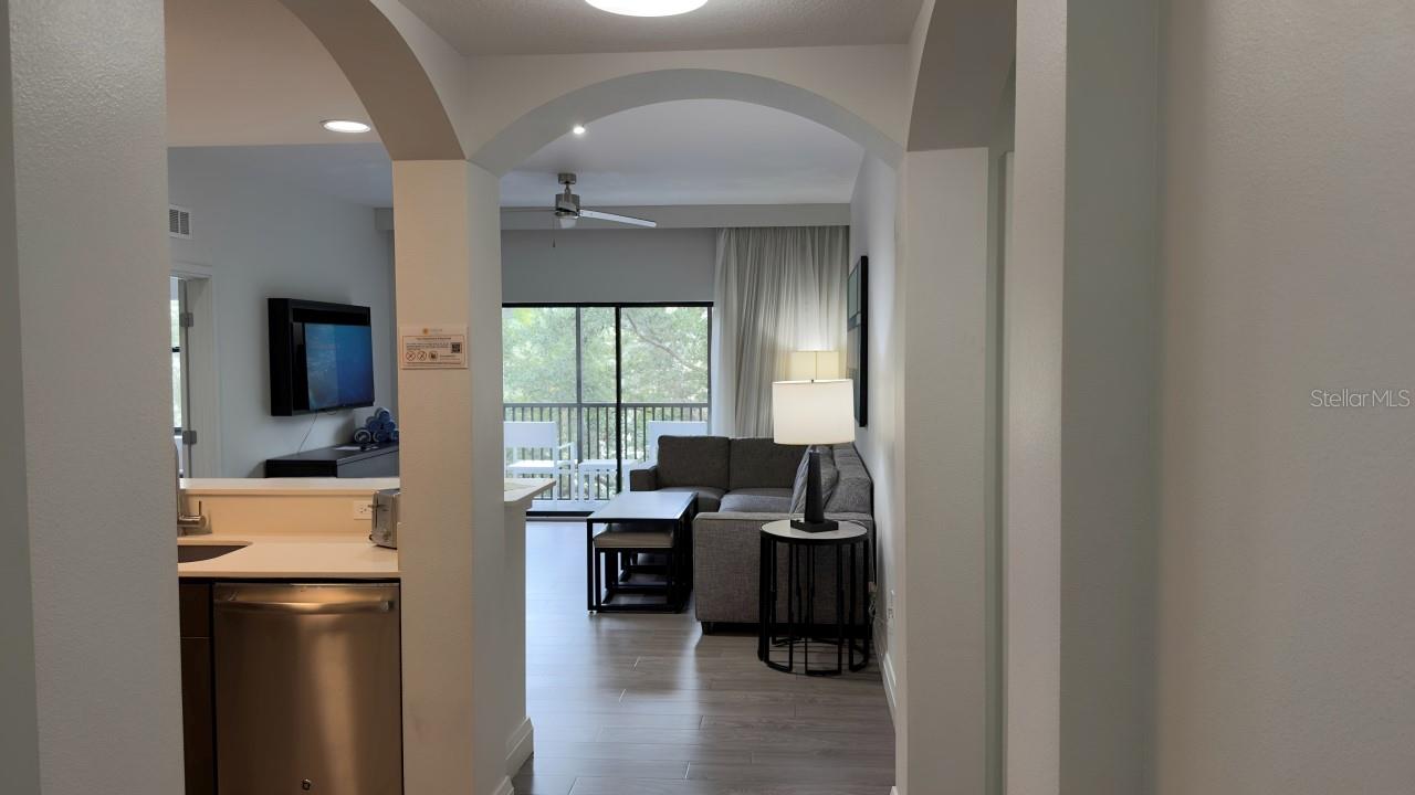 GROVE RESIDENCE & SPA HOTEL CONDO 3 - Residential