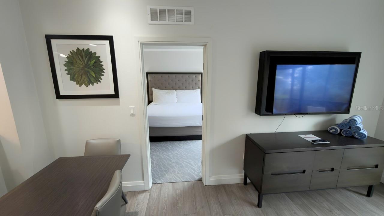 GROVE RESIDENCE & SPA HOTEL CONDO 3 - Residential